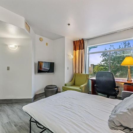 Chandler Promo 1Bd 1Ba Екстериор снимка