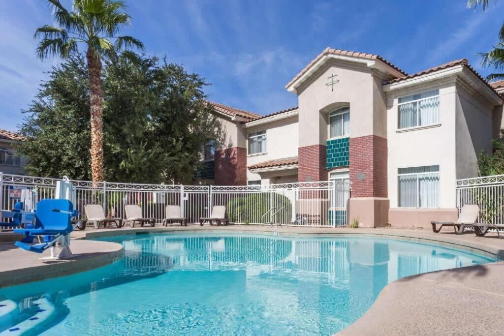 Chandler Promo 1Bd 1Ba Екстериор снимка