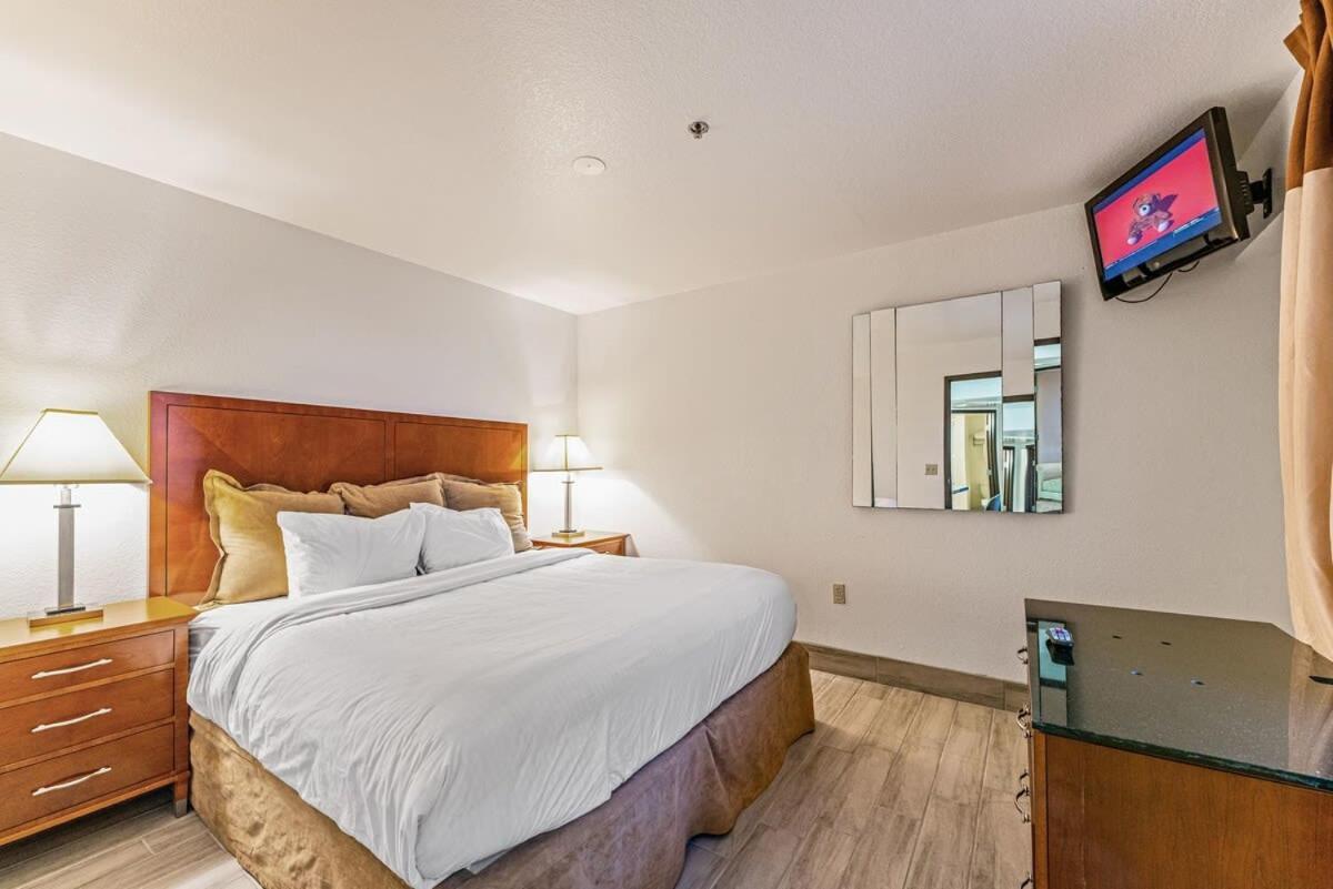 Chandler Promo 1Bd 1Ba Екстериор снимка