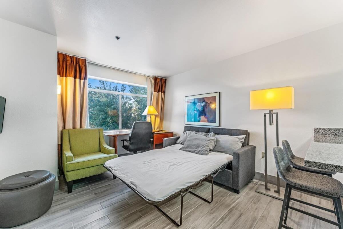 Chandler Promo 1Bd 1Ba Екстериор снимка