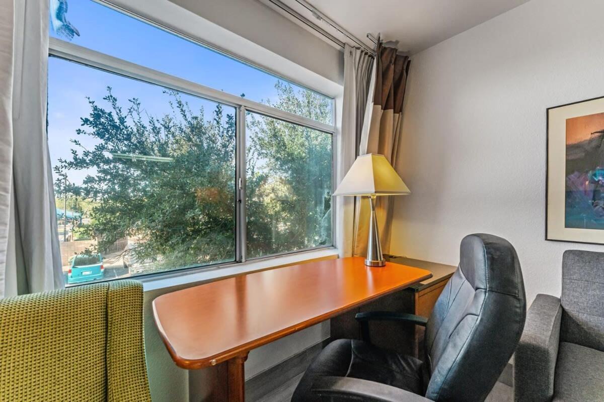 Chandler Promo 1Bd 1Ba Екстериор снимка