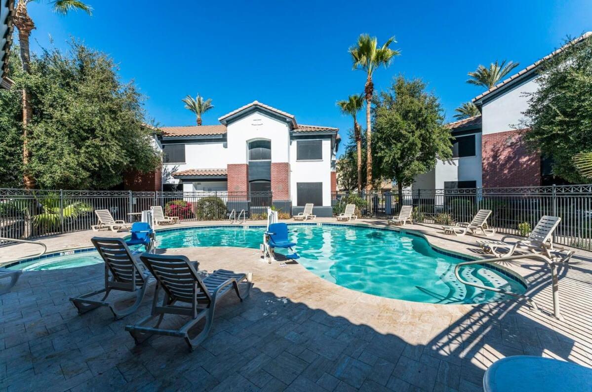Chandler Promo 1Bd 1Ba Екстериор снимка
